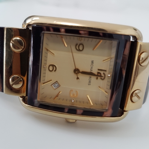 Michael Kors Tiger Acetate Watch - MK 4237 - Picture 5 of 5